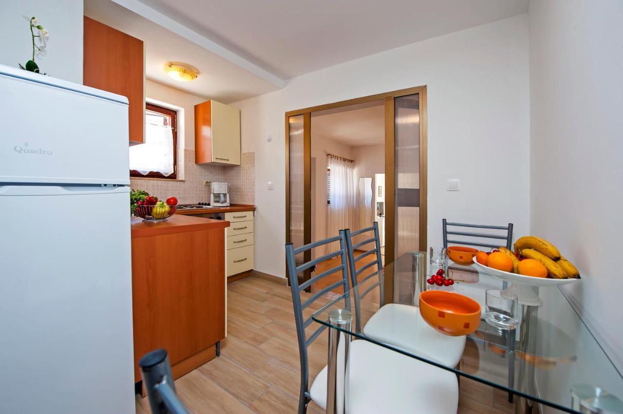 Apartmani&Soba Mimi Rovinj Exterior photo